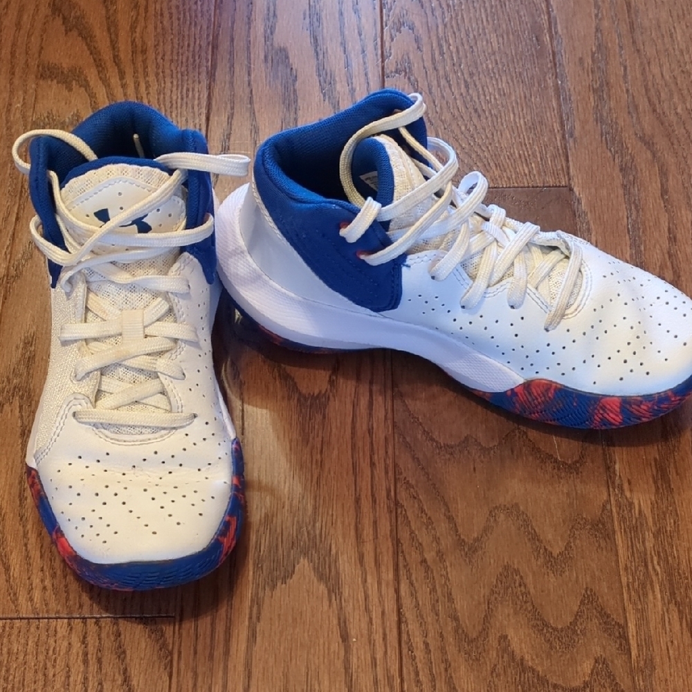 Kids White and Blue Basketball Shoes